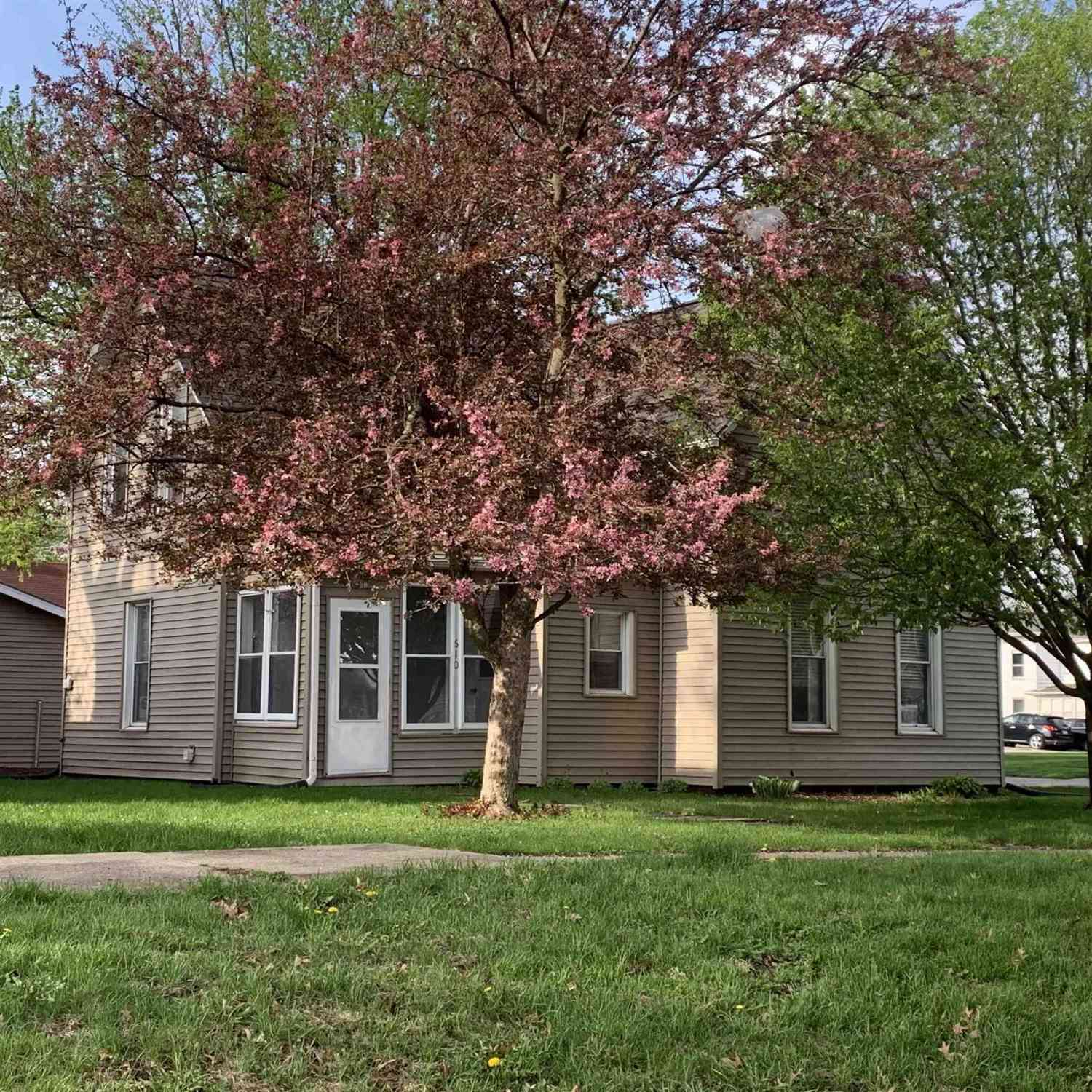 Homes For Sale - 610 W Montgomery Street<br/> Union County, Creston, IA 50801