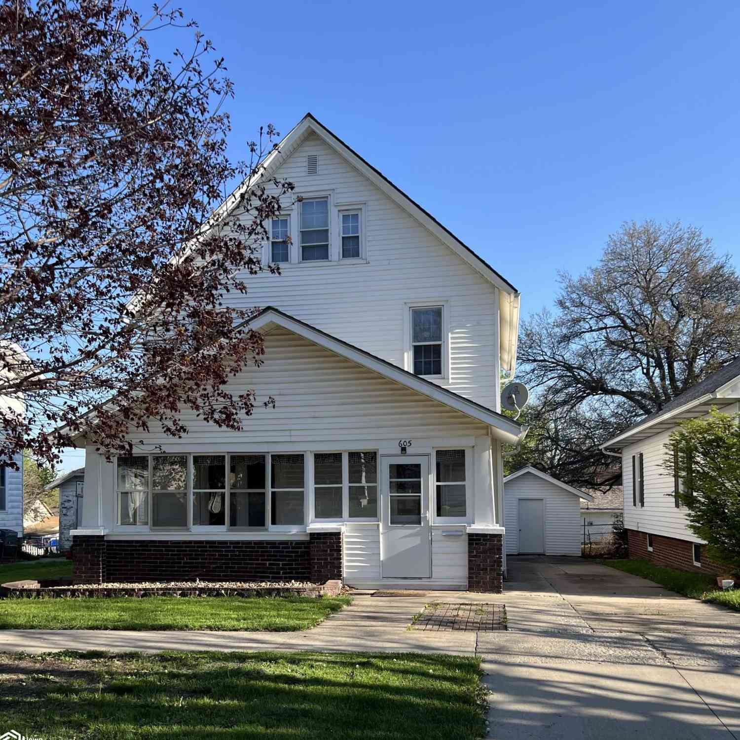 Homes For Sale - 605 W Mills Street<br/> Union County, Creston, IA 50801