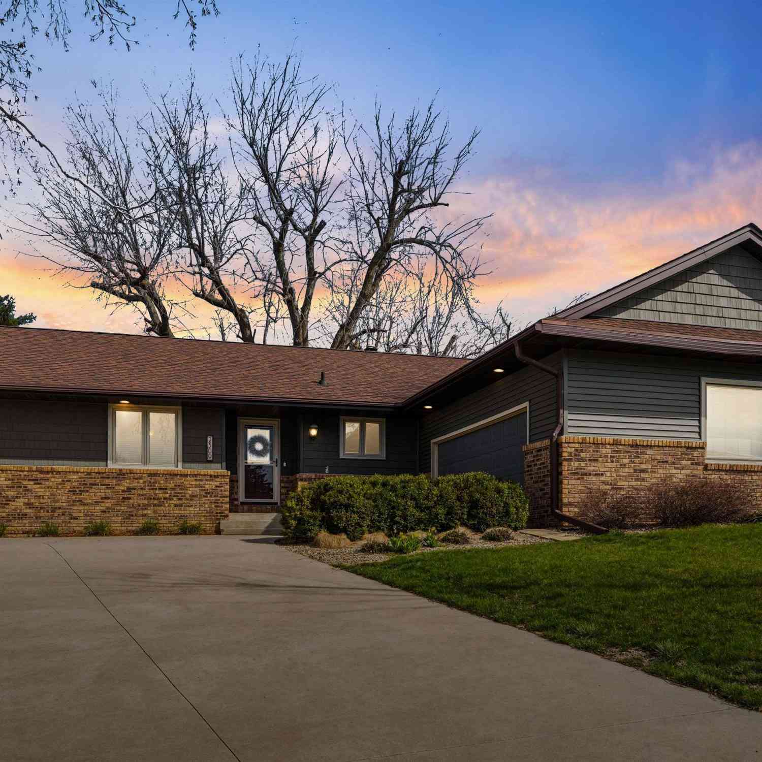 Homes For Sale - 2309 New Salem Road<br/> Marshall County, Marshalltown, IA 50158