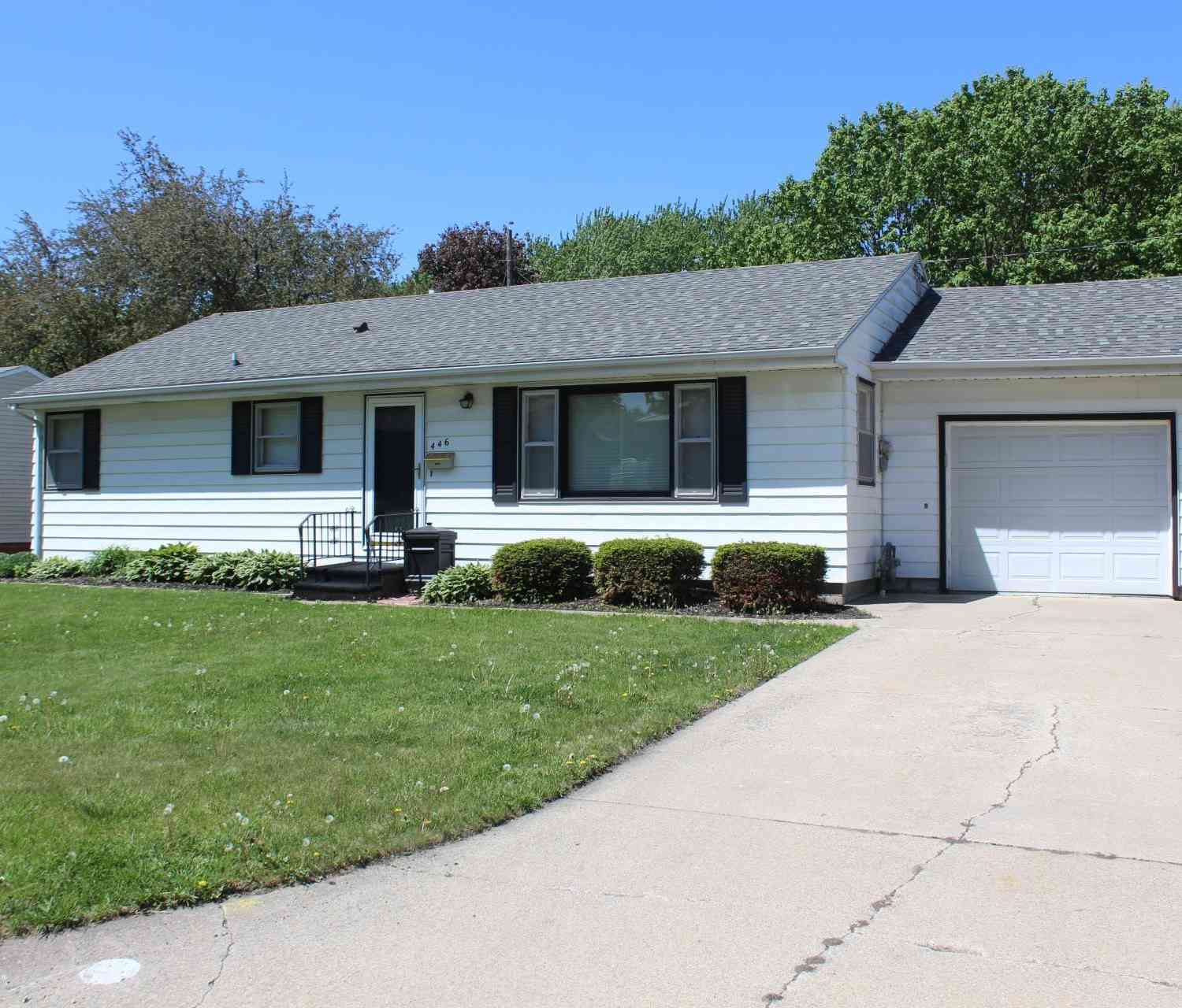 Homes For Sale - 446 N Best Street<br/> Winnebago County, Forest City, IA 50436