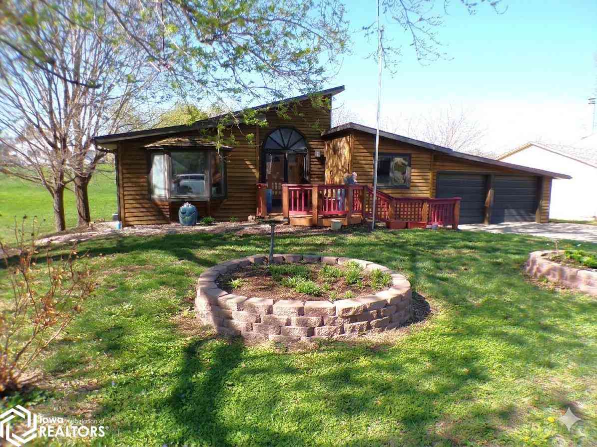 Homes For Sale - 107 4th Street<br/> Marshall County, State Center, IA 50247