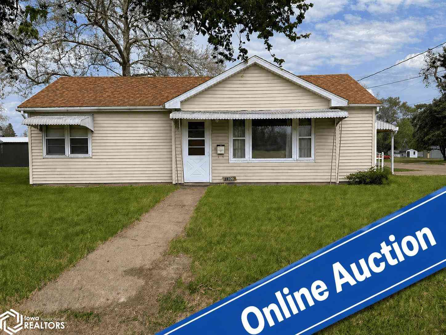 Homes For Sale - 1109 E Monroe Street<br/> Mount Pleasant, IA 52641