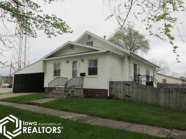Homes For Sale - 320 6th Avenue<br/> Wright County, Clarion, IA 50525
