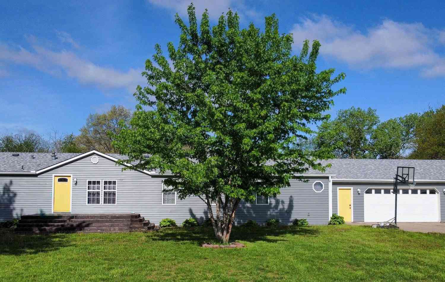 Mobile Home For Sale - 1800 Little Soap Road<br/> Bloomfield, IA 52537