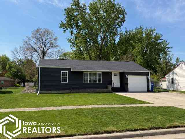 Homes For Sale - 601 2nd Street<br/> Hancock County, Britt, IA 50423