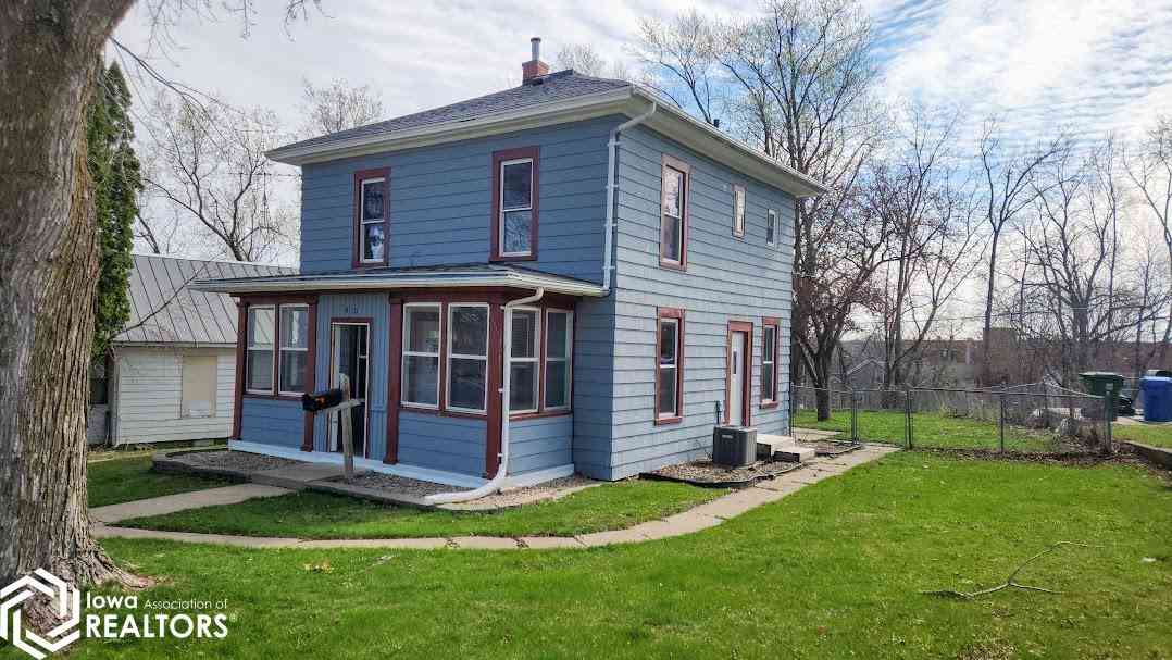 Homes For Sale - 410 Clinton Street<br/> Floyd County, Charles City, IA 50616