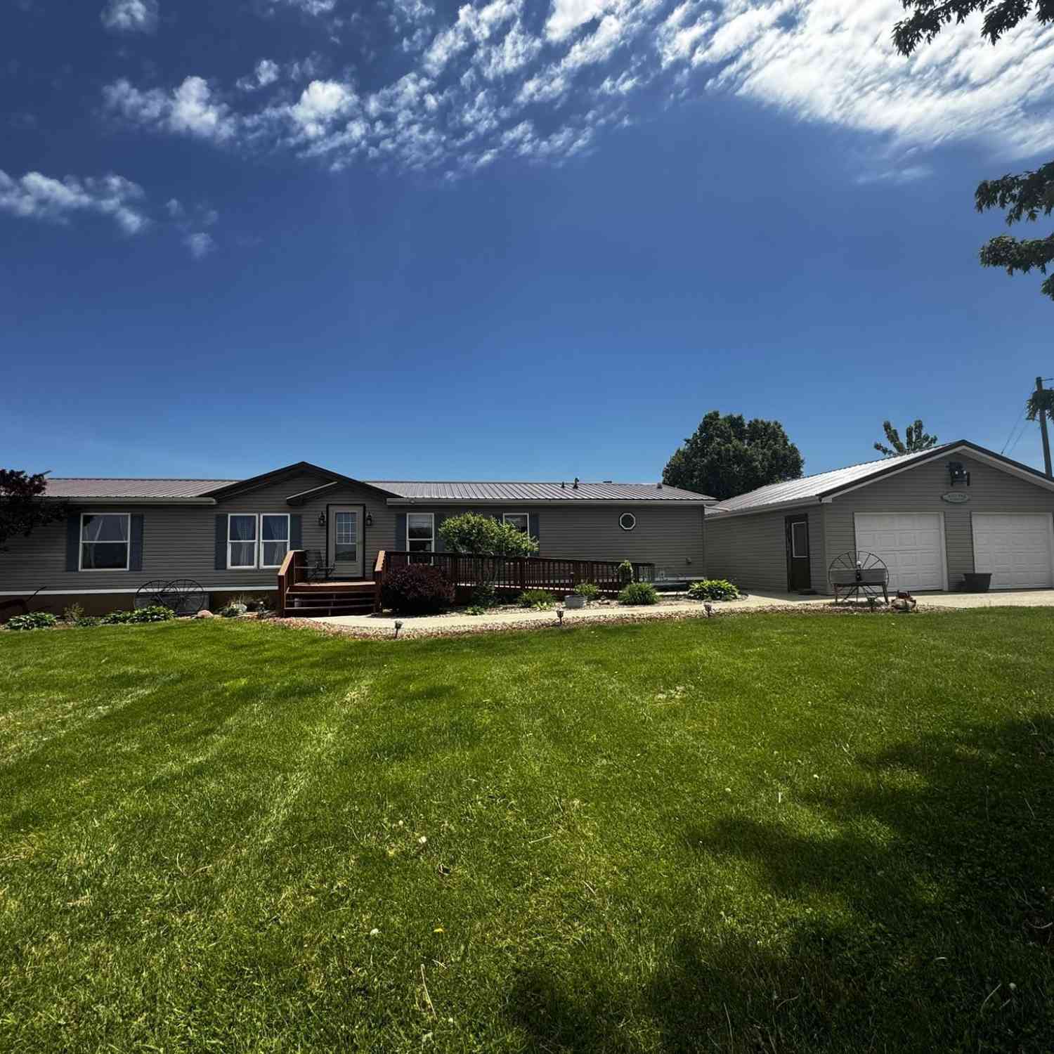 Mobile Home For Sale - 1890 307 Avenue<br/> Woodburn, IA 50275