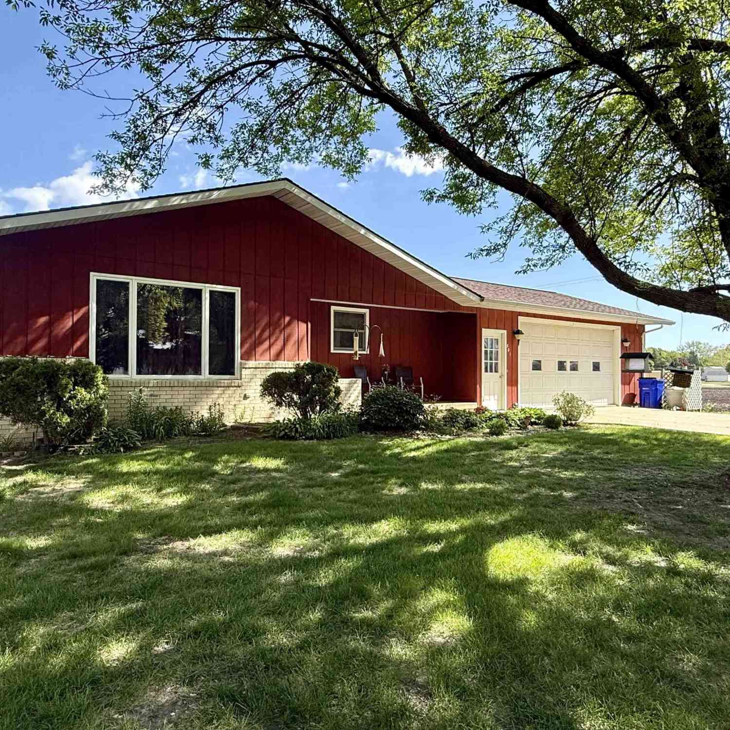 Homes For Sale - 501 Chicago Street<br/> Scranton, IA 51462