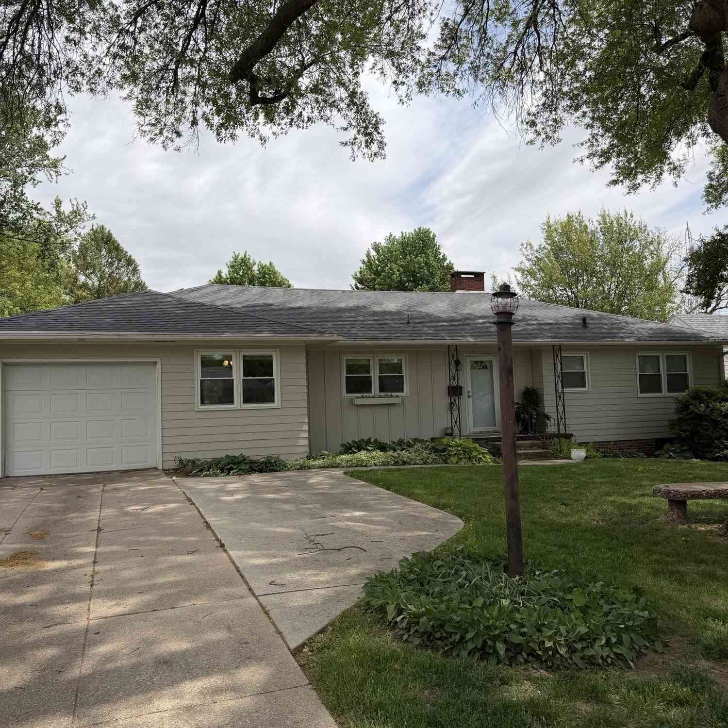 Homes For Sale - 1006 Highland Avenue<br/> Montgomery County, Red Oak, IA 51566