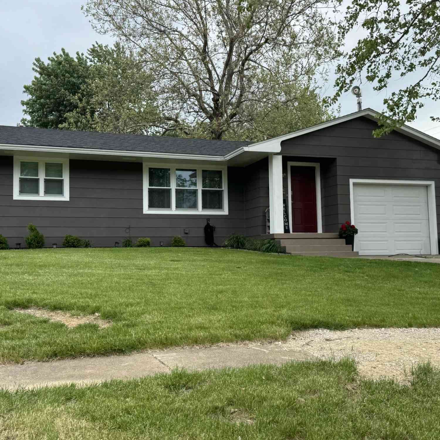Homes For Sale - 1629 S Main Street<br/> Centerville, IA 52544