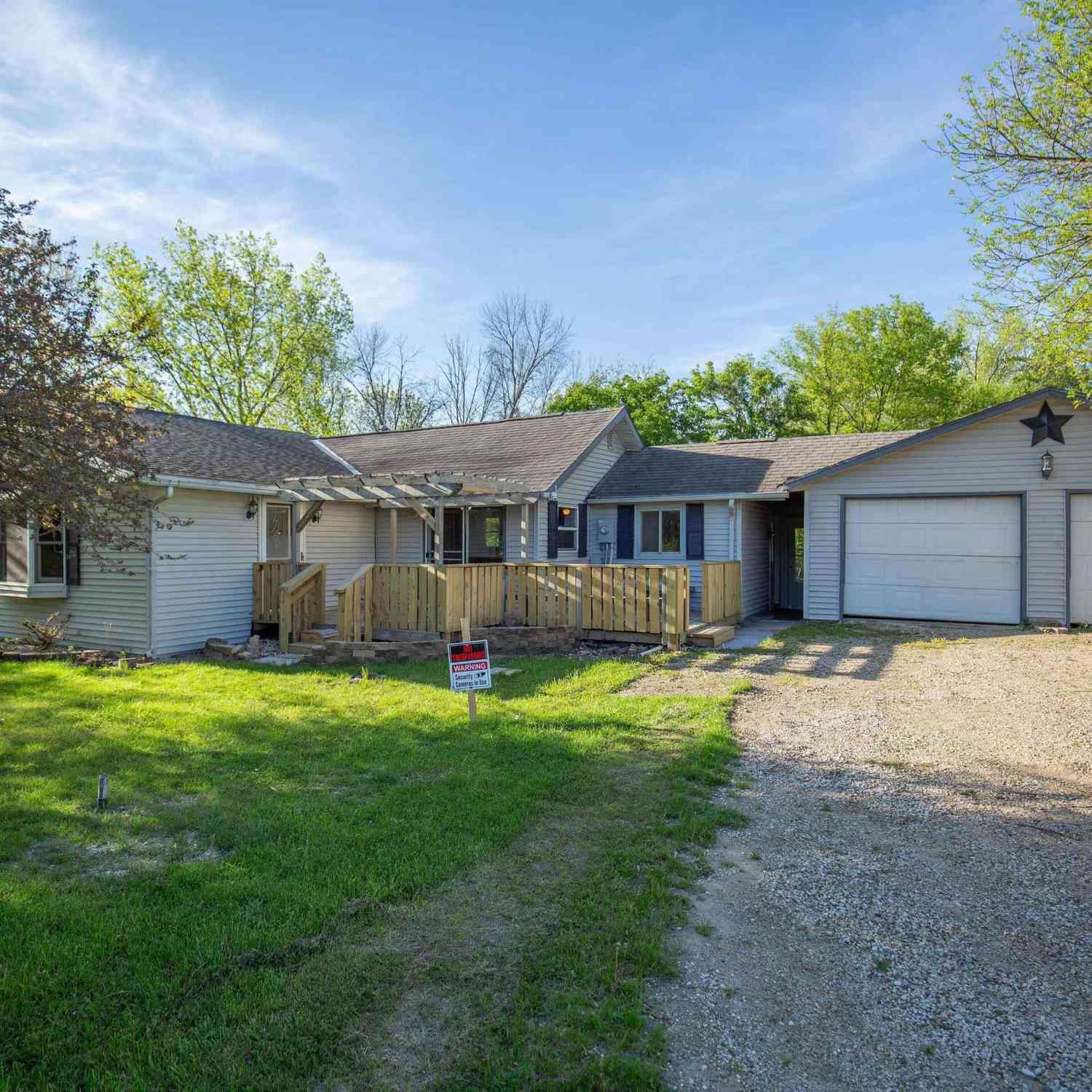 Homes For Sale - 1132 Hungry Hollow Road<br/> Kossuth County, Algona, IA 50511