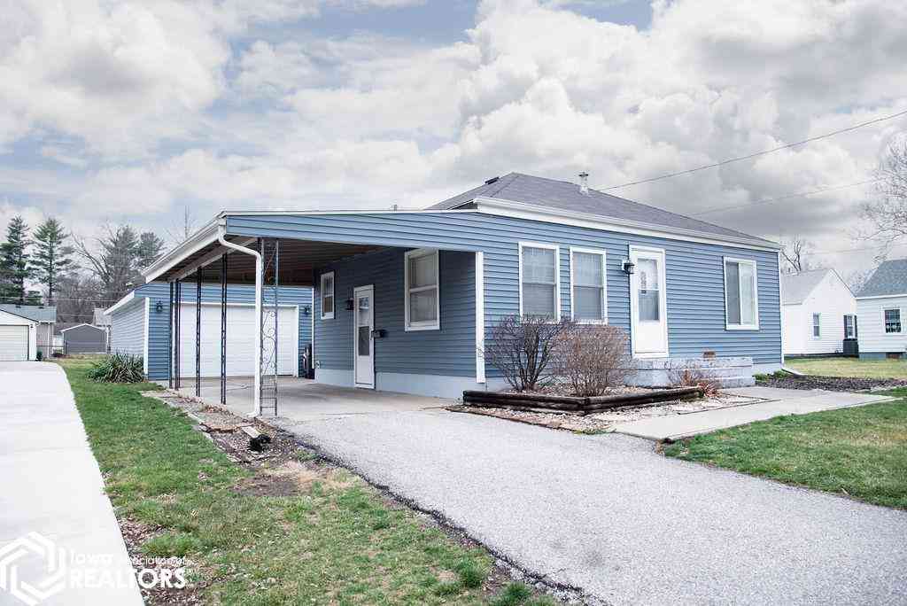 Homes For Sale - 331 Mc Kinley Avenue<br/> Ottumwa, IA 52501