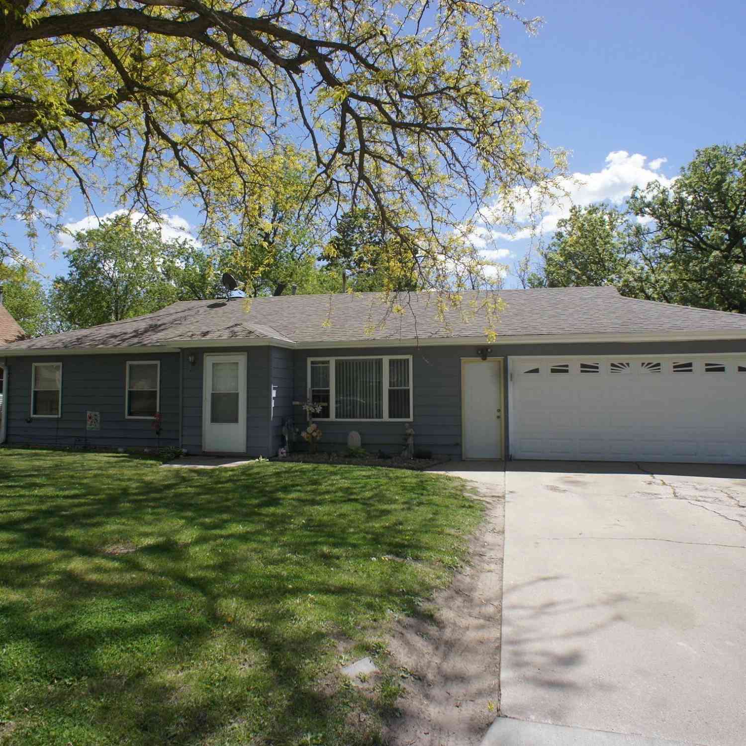 Homes For Sale - 612 Lincoln Drive<br/> Hamilton County, Webster City, IA 50595