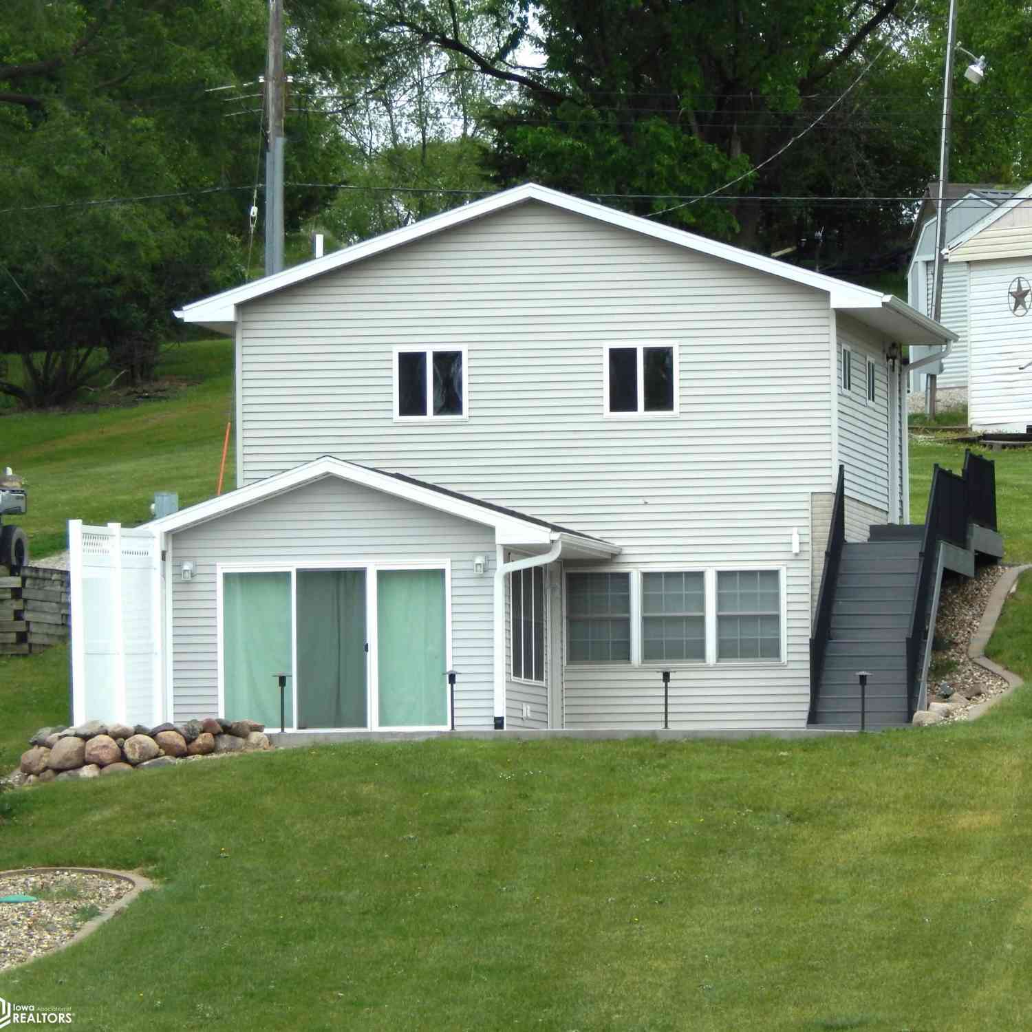 Homes For Sale - 210 Eastside Lane<br/> Montezuma, IA 50171