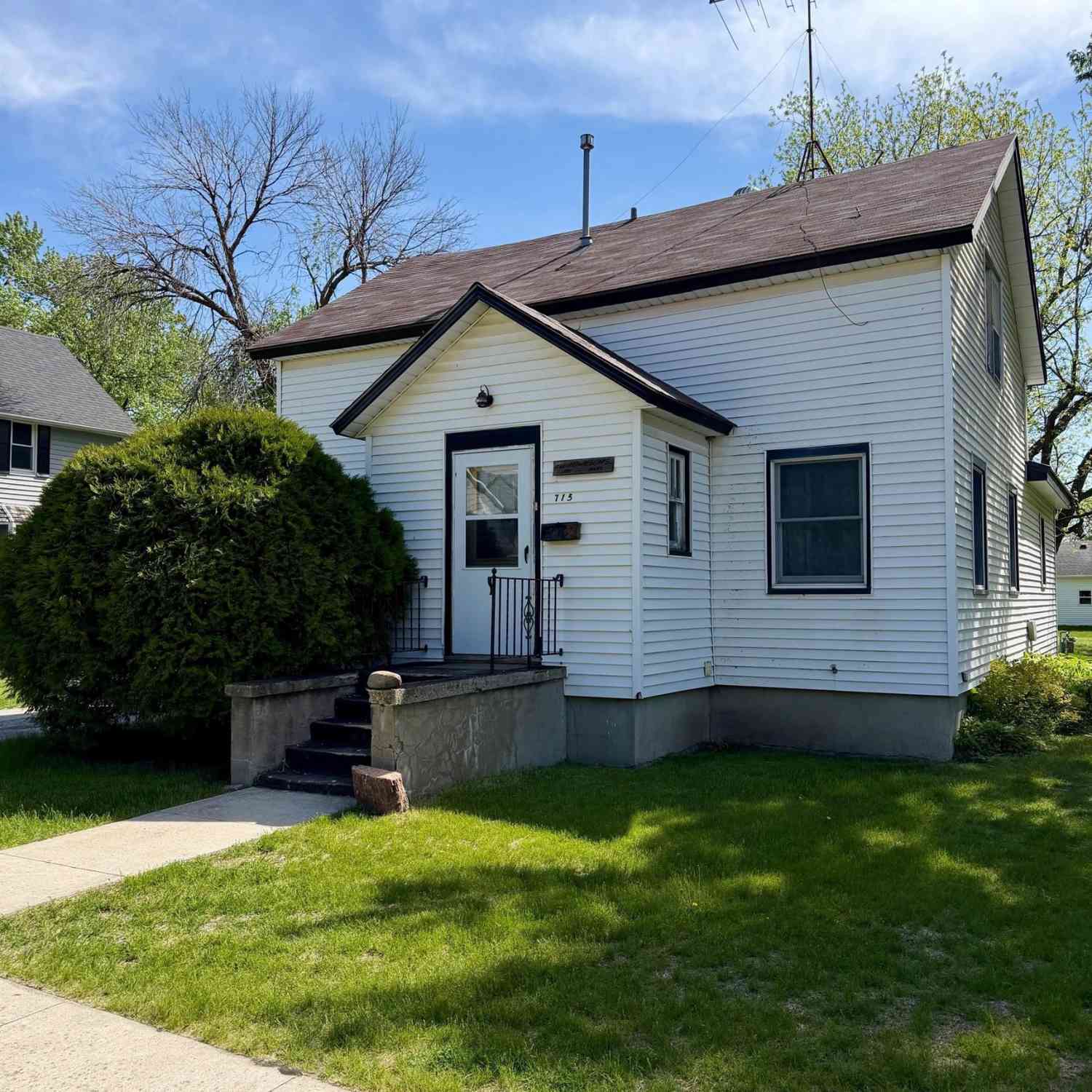 Homes For Sale - 715 S Main Street<br/> Wright County, Clarion, IA 50525
