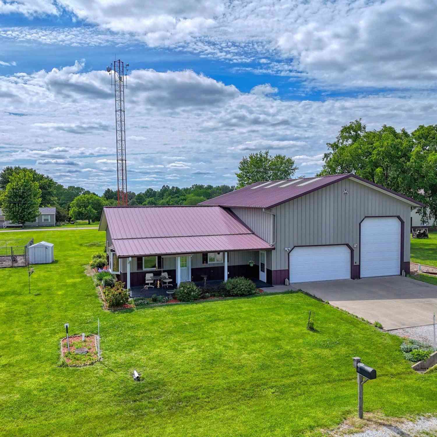 Homes For Sale - 12181 Arapaho Drive<br/> Moravia, IA 52571