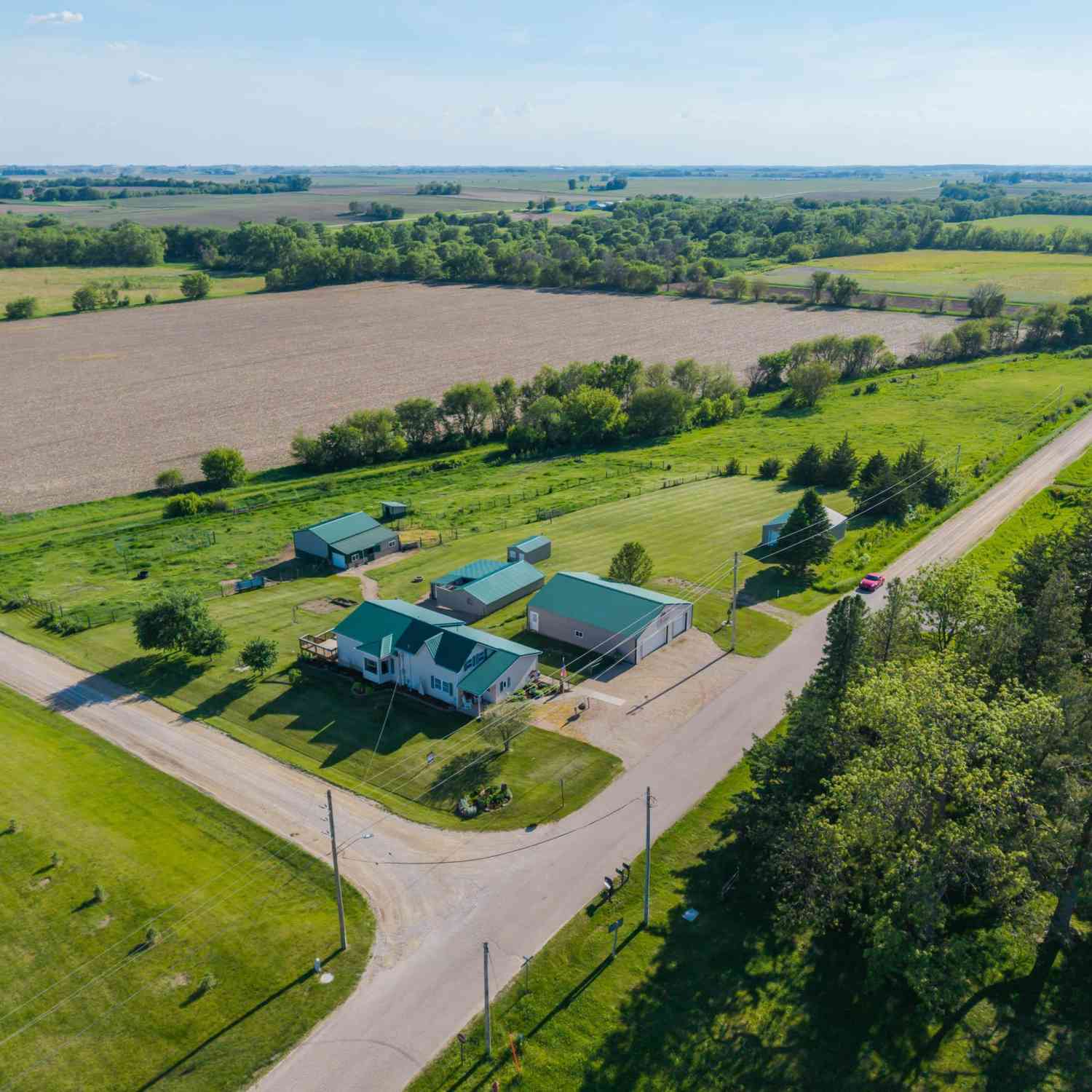 Homes For Sale - 1901 W Broadway Street<br/> Dumont, IA 50625