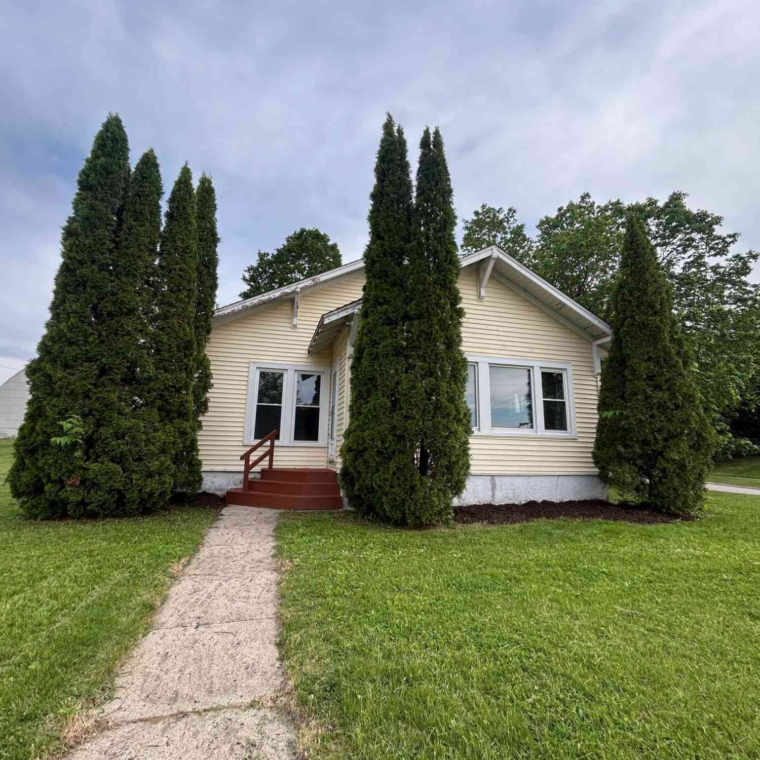 Homes For Sale - 1413 20th Ave.<br/> Hardin County, Eldora, IA 50627