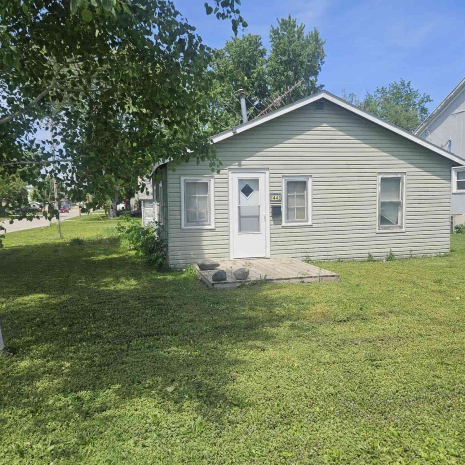 Homes For Sale - 1443 Division Street<br/> Hamilton County, Webster City, IA 50595