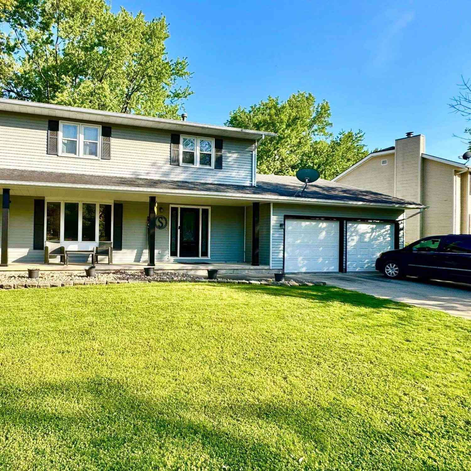 Homes For Sale - 2709 Regina Drive<br/> Burlington, IA 52601