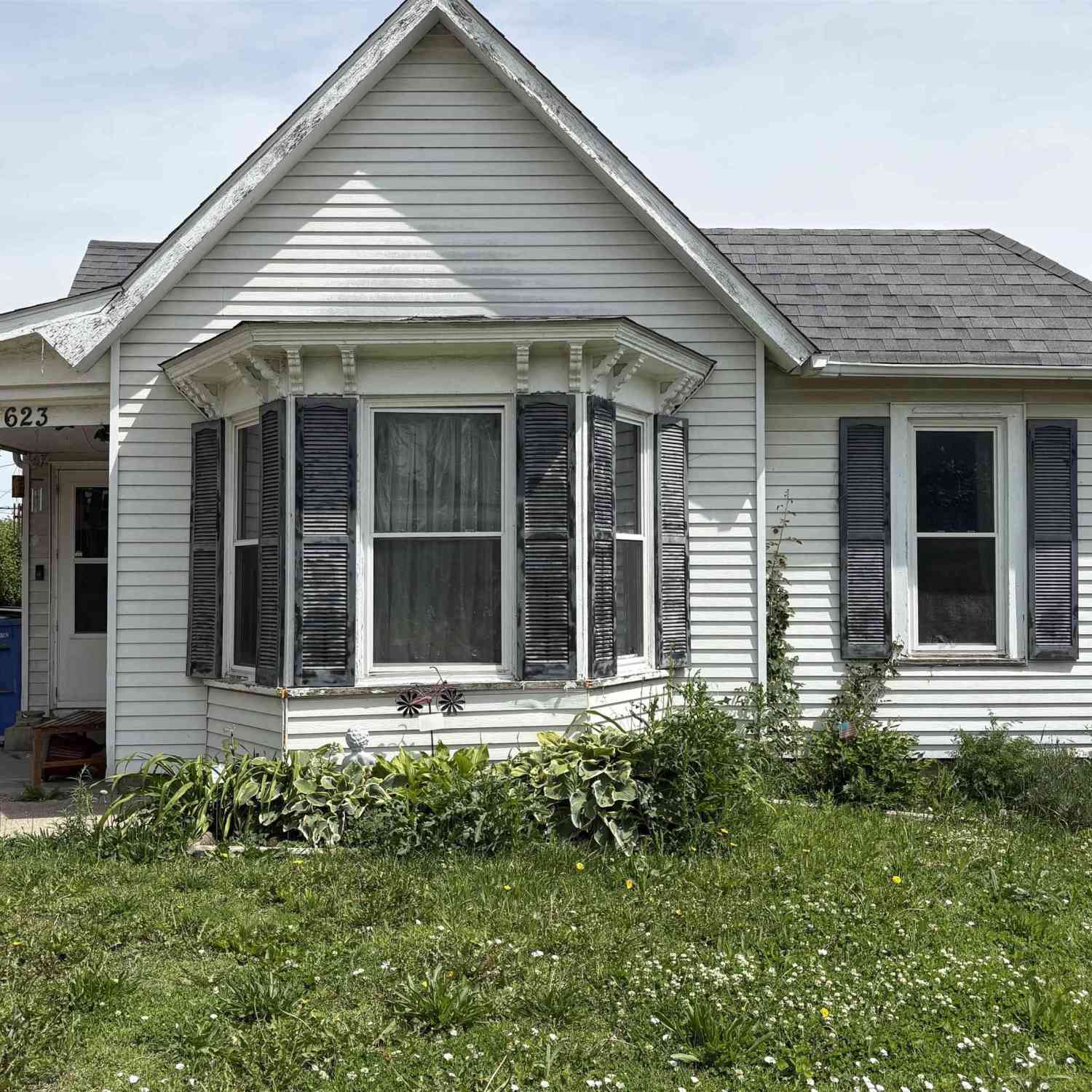 Homes For Sale - 623 E Court Avenue<br/> Lucas County, Chariton, IA 50049