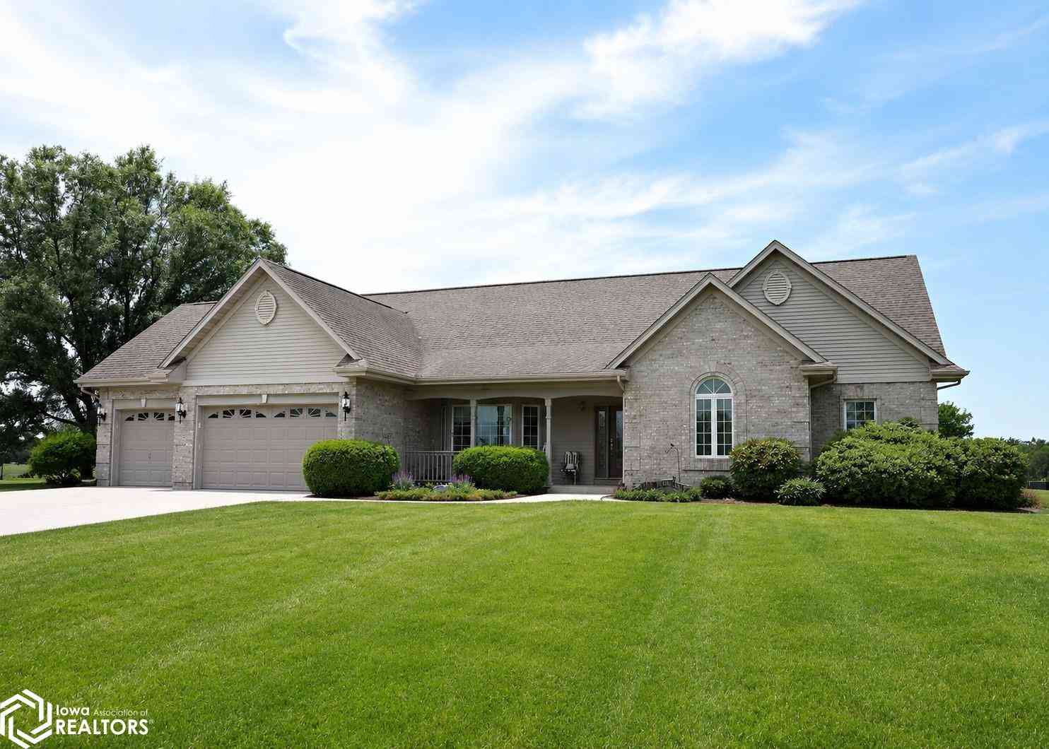 Homes For Sale - 1811 N Hwy 5<br/> Albia, IA 52531