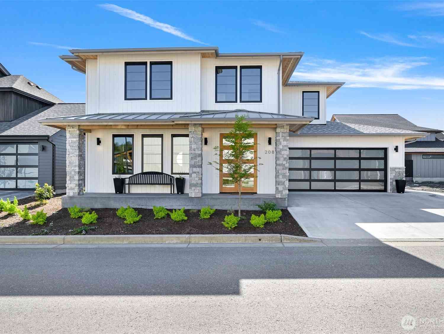 Condo For Sale - 208 Riverwalk Drive<br/> Whatcom County, Lynden, WA 98264