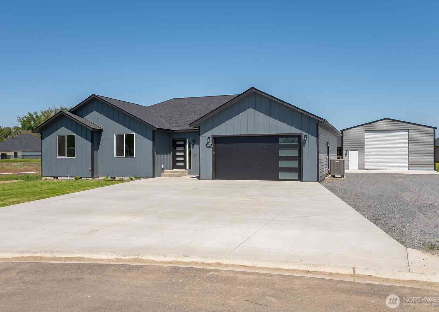 Homes For Sale - 6428 NE Road 2.05<br/> Grant County, Moses Lake, WA 98837