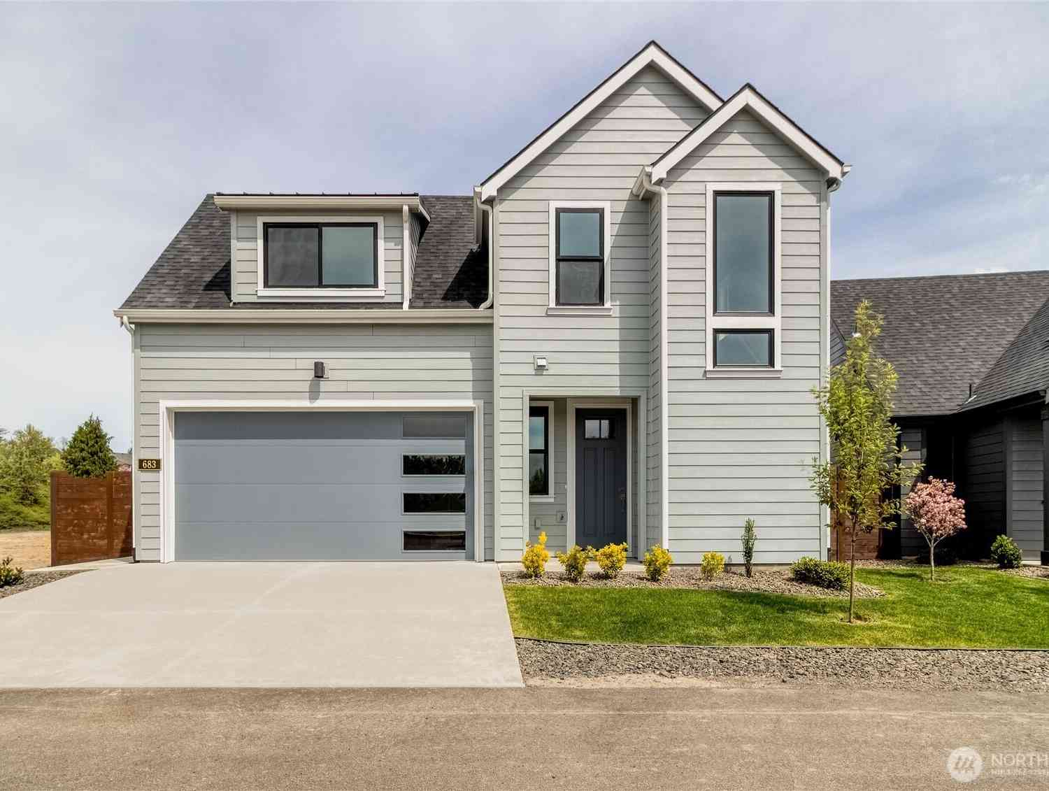 Homes For Sale - 683 SE Quail Run<br/> College Place, WA 99324