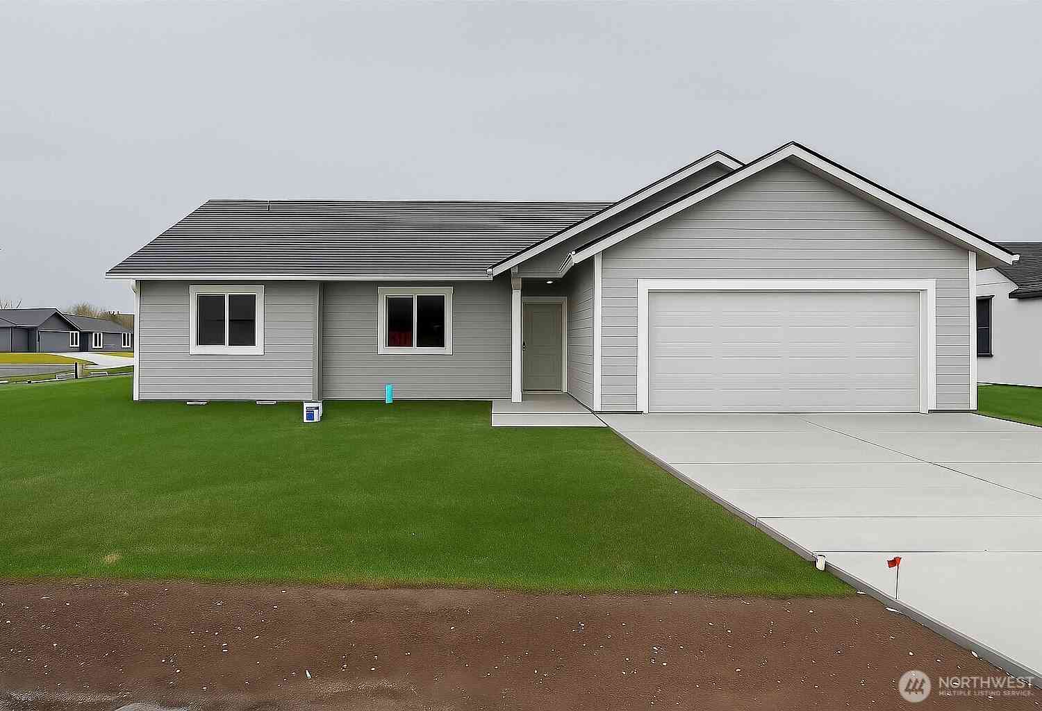 Homes For Sale - 223 Poplar Street<br/> Grant County, Royal City, WA 99357