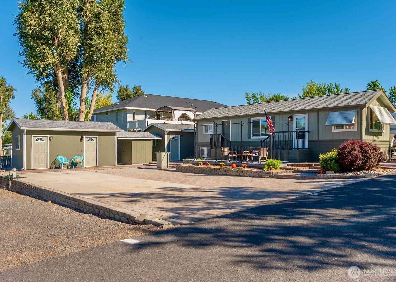 Mobile Home For Sale - 7037 E Highway 262 #58/59<br/> Grant County, Othello, WA 99344