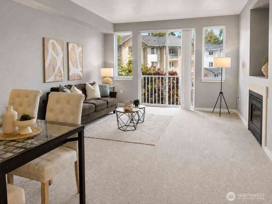 Condo For Sale - 13301 SE 79th Place #C311<br/> Newcastle, WA 98059
