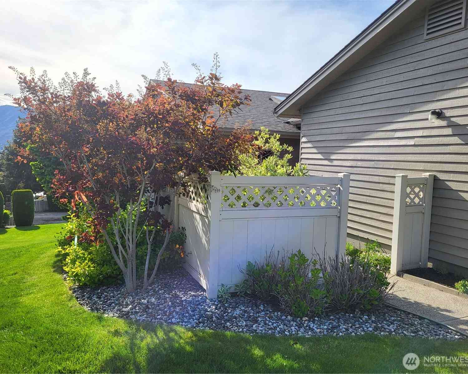 Condo For Sale - 351 19th Street #26<br/> Douglas County, East Wenatchee, WA 98802