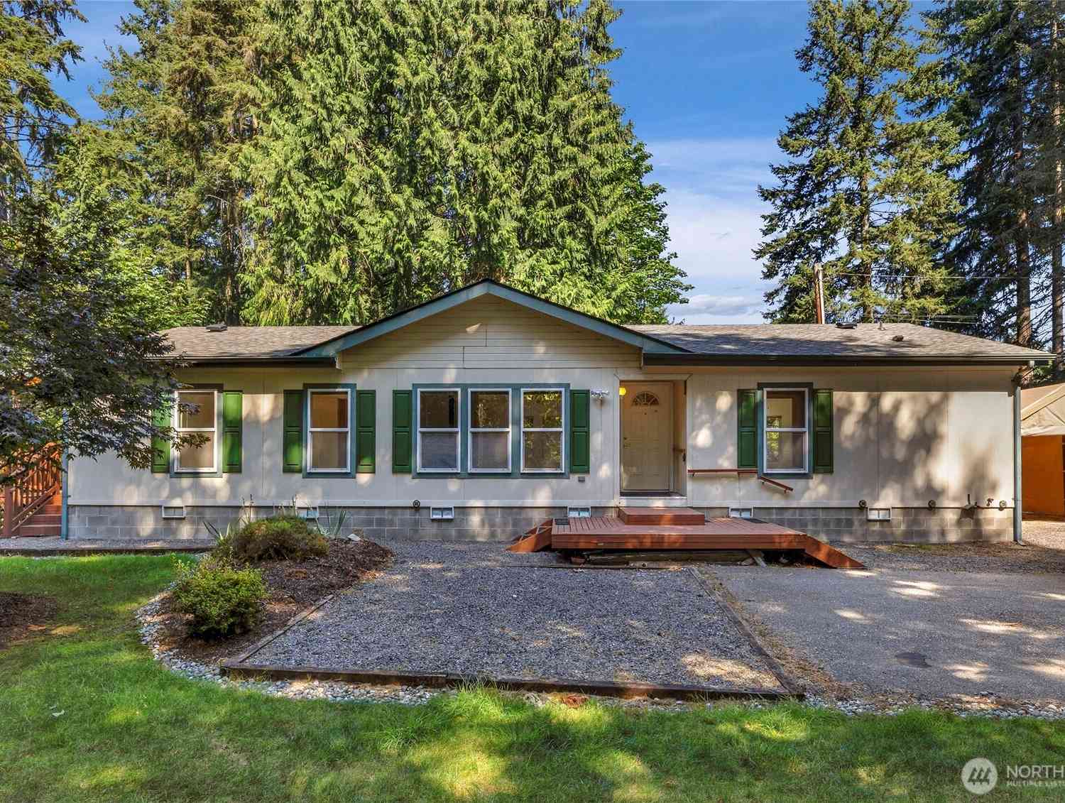Mobile Home For Sale - 22222 49th Avenue<br/> Bothell, WA 98021