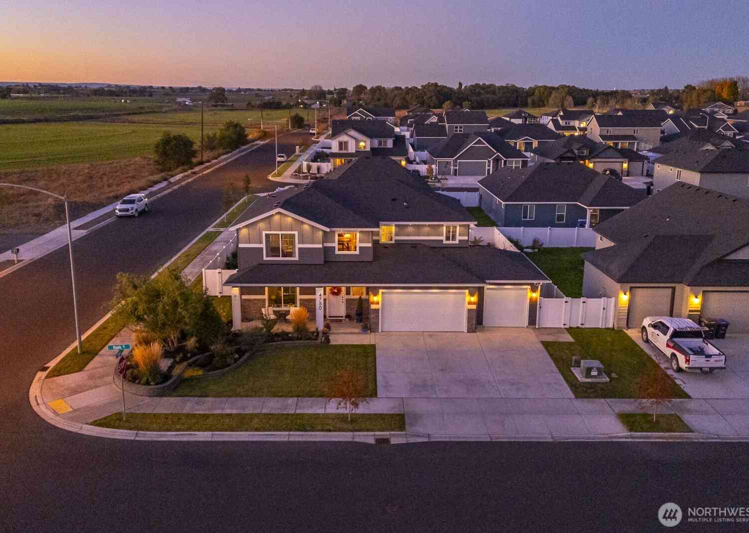 Homes For Sale - 4750 W Hawk<br/> Grant County, Moses Lake, WA 98837