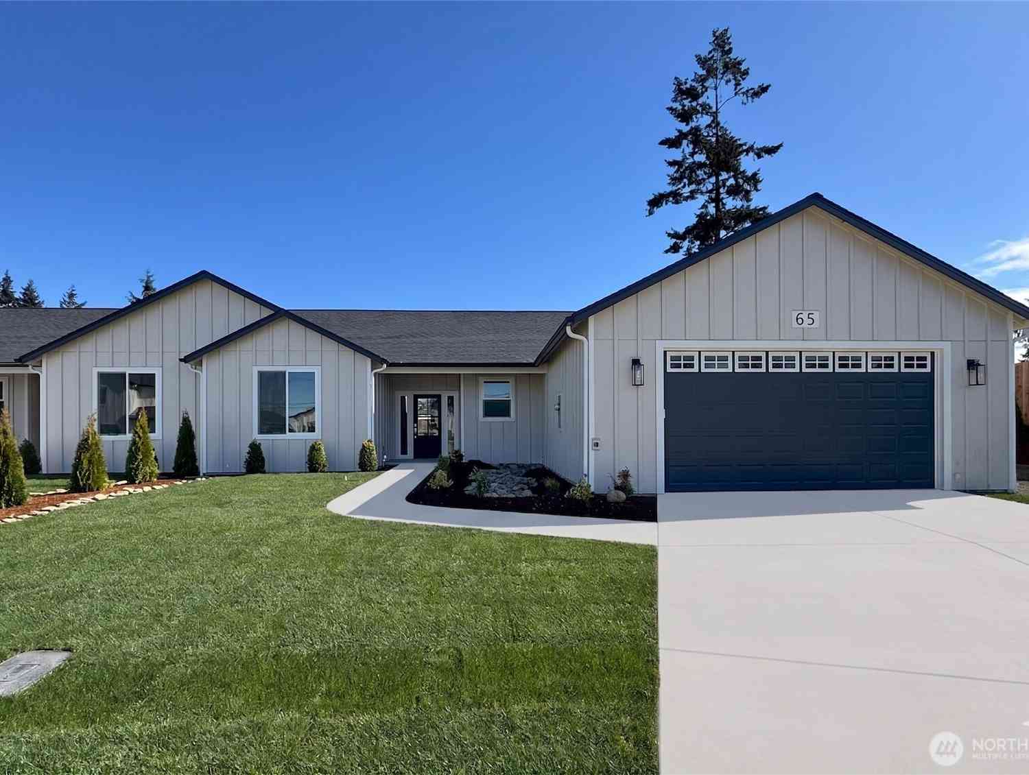 Condo For Sale - 65 Sussex Court #20<br/> Sequim, WA 98382