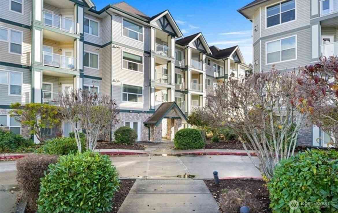 Condo For Sale - 259 W Bakerview Road #C102<br/> Whatcom County, Bellingham, WA 98226