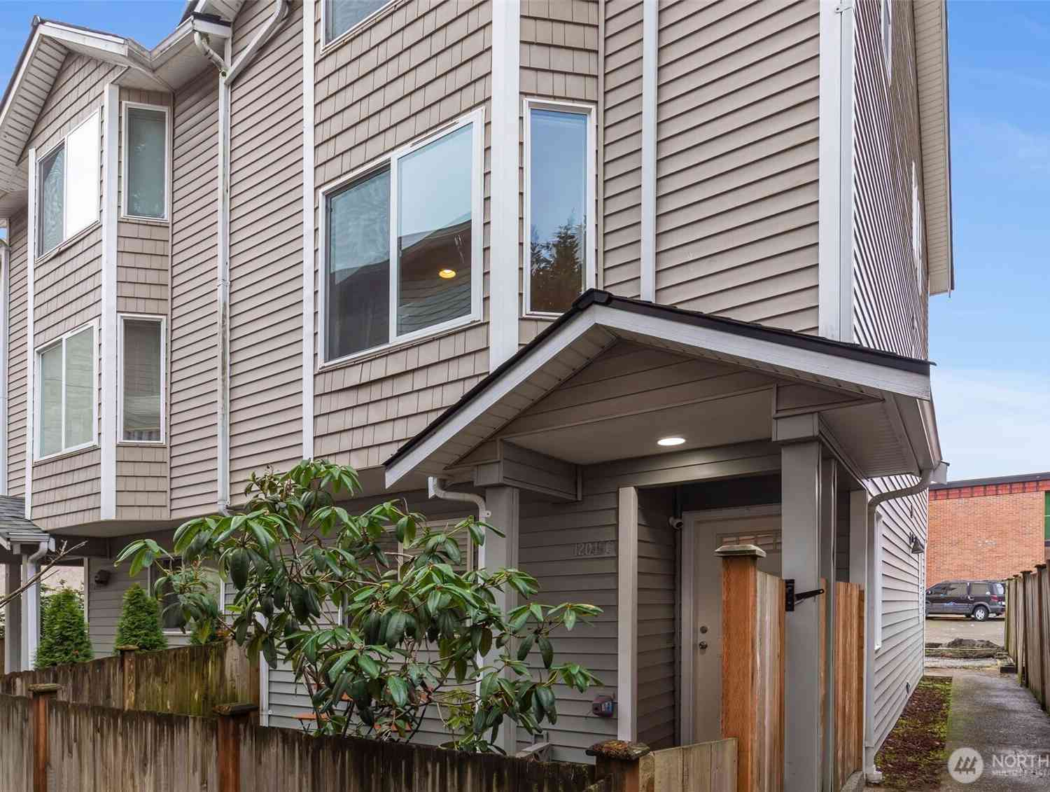 Homes For Sale - 12049 32nd Avenue #C<br/> Seattle, WA 98125