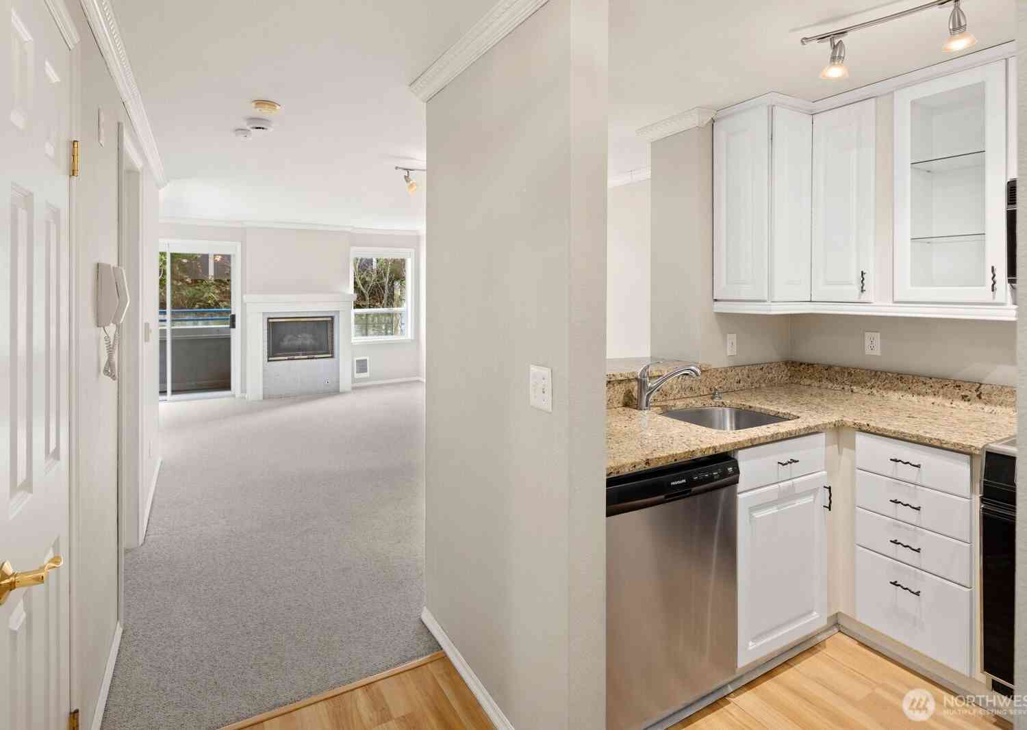 Condo For Sale - 2244 13th Avenue #407<br/> Seattle, WA 98119