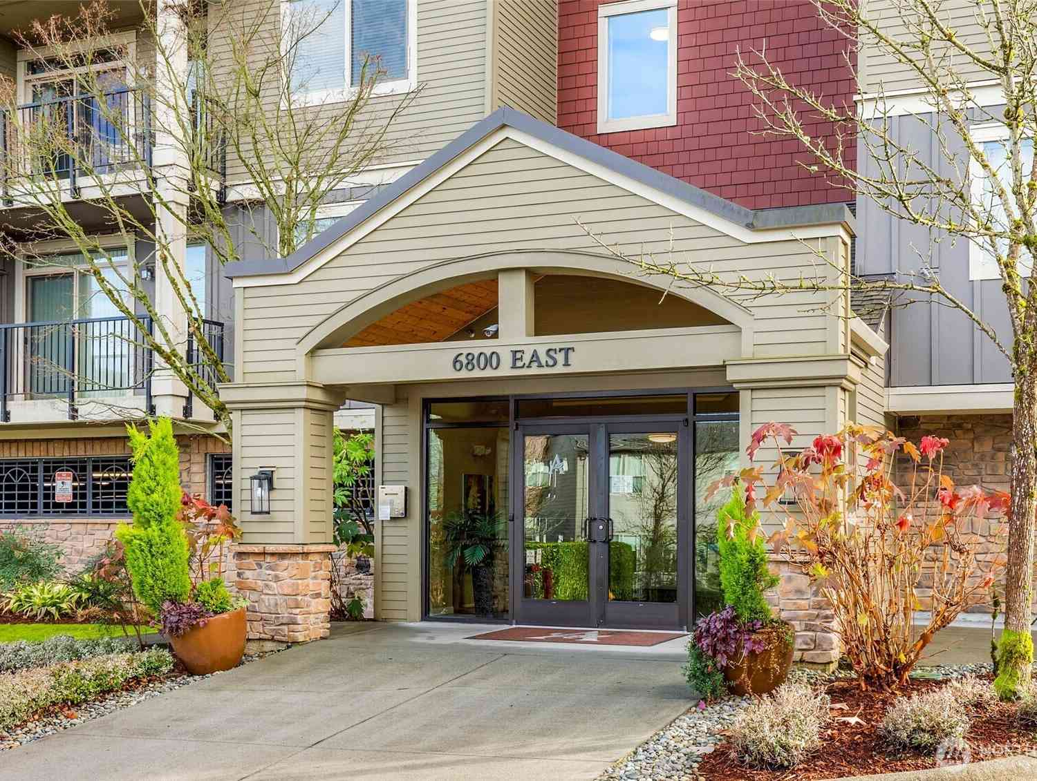Condo For Sale - 6800 132nd Place #E207<br/> Newcastle, WA 98059