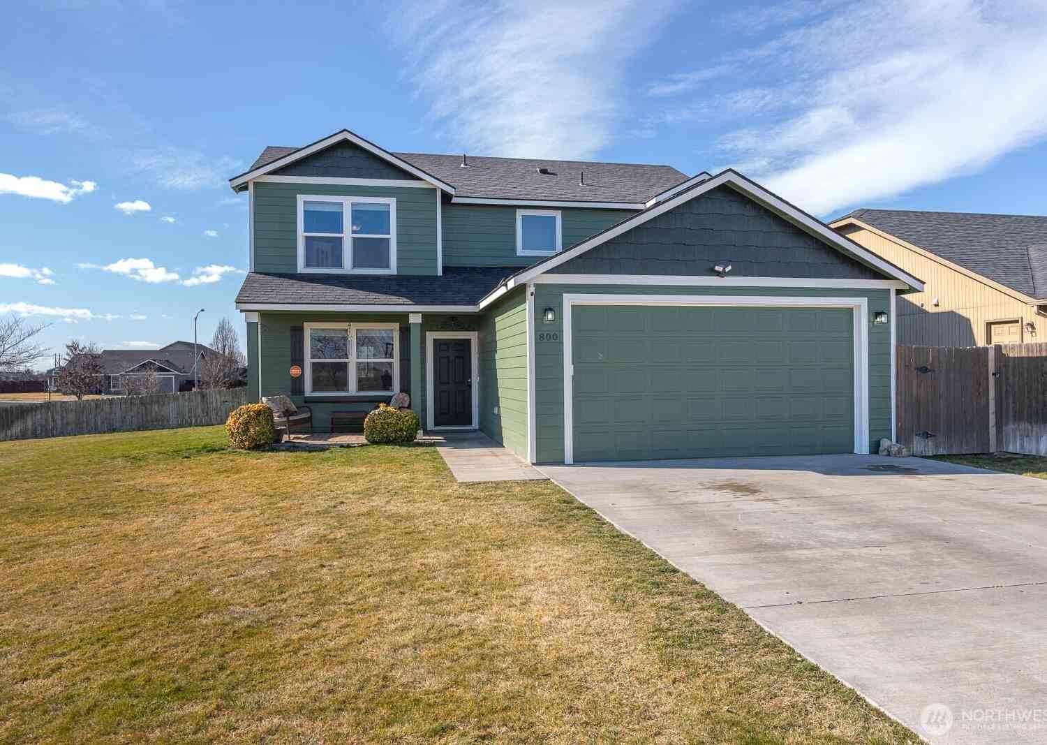 Homes For Sale - 800 S Hamilton Road<br/> Grant County, Moses Lake, WA 98837