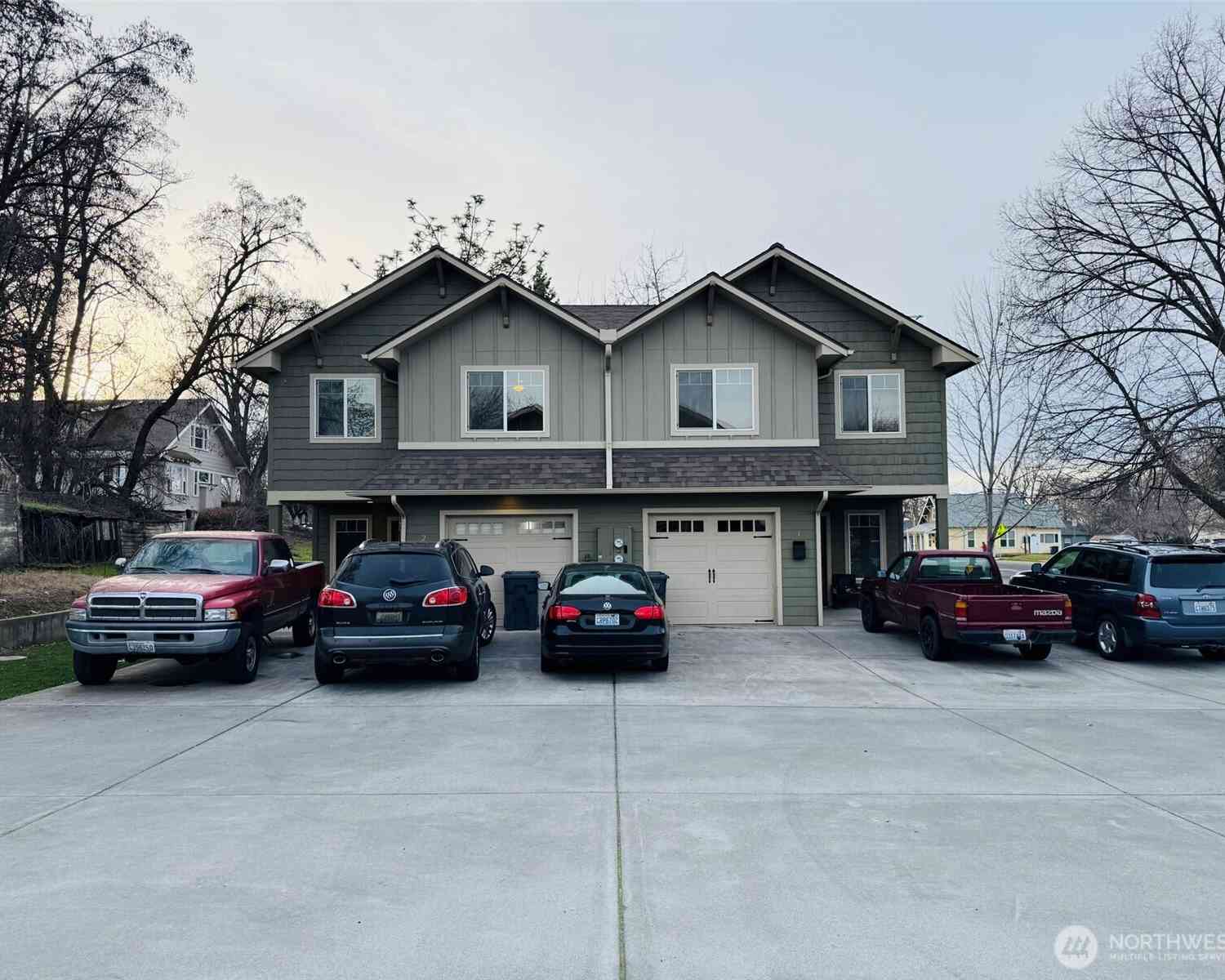 Multifamily For Sale - 218 E Whitman Drive<br/> College Place, WA 99324