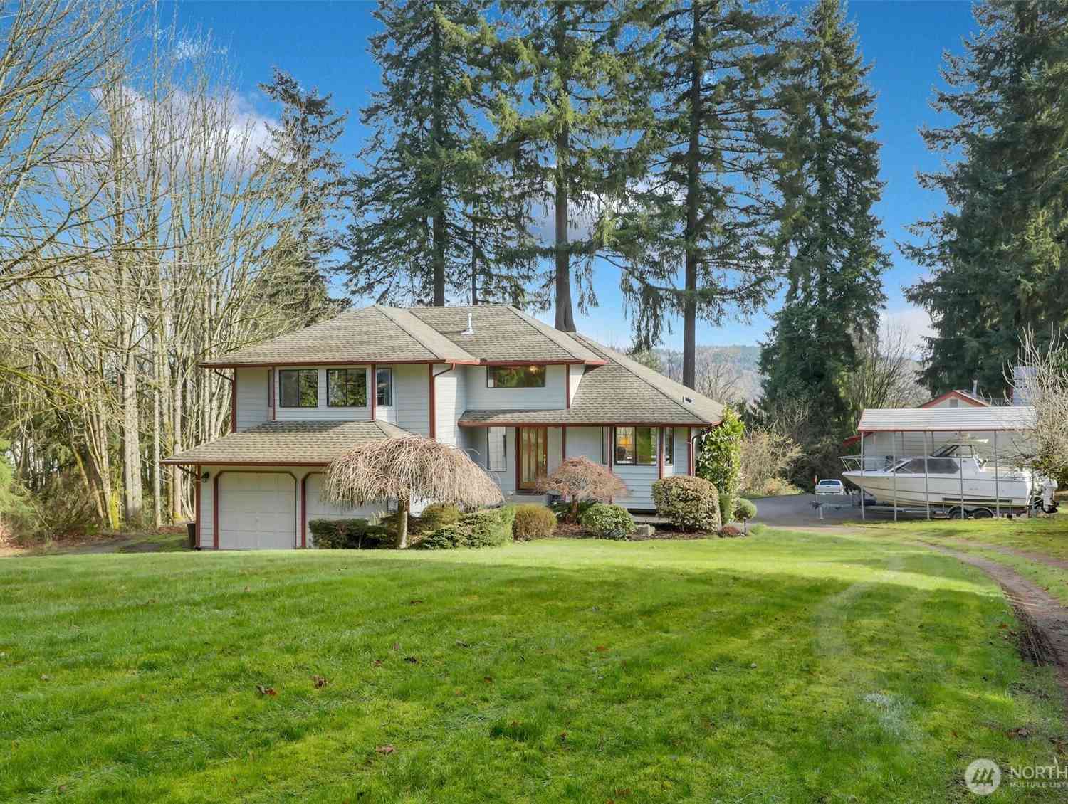 Homes For Sale - 16714 Broadway Avenue<br/> Snohomish, WA 98296