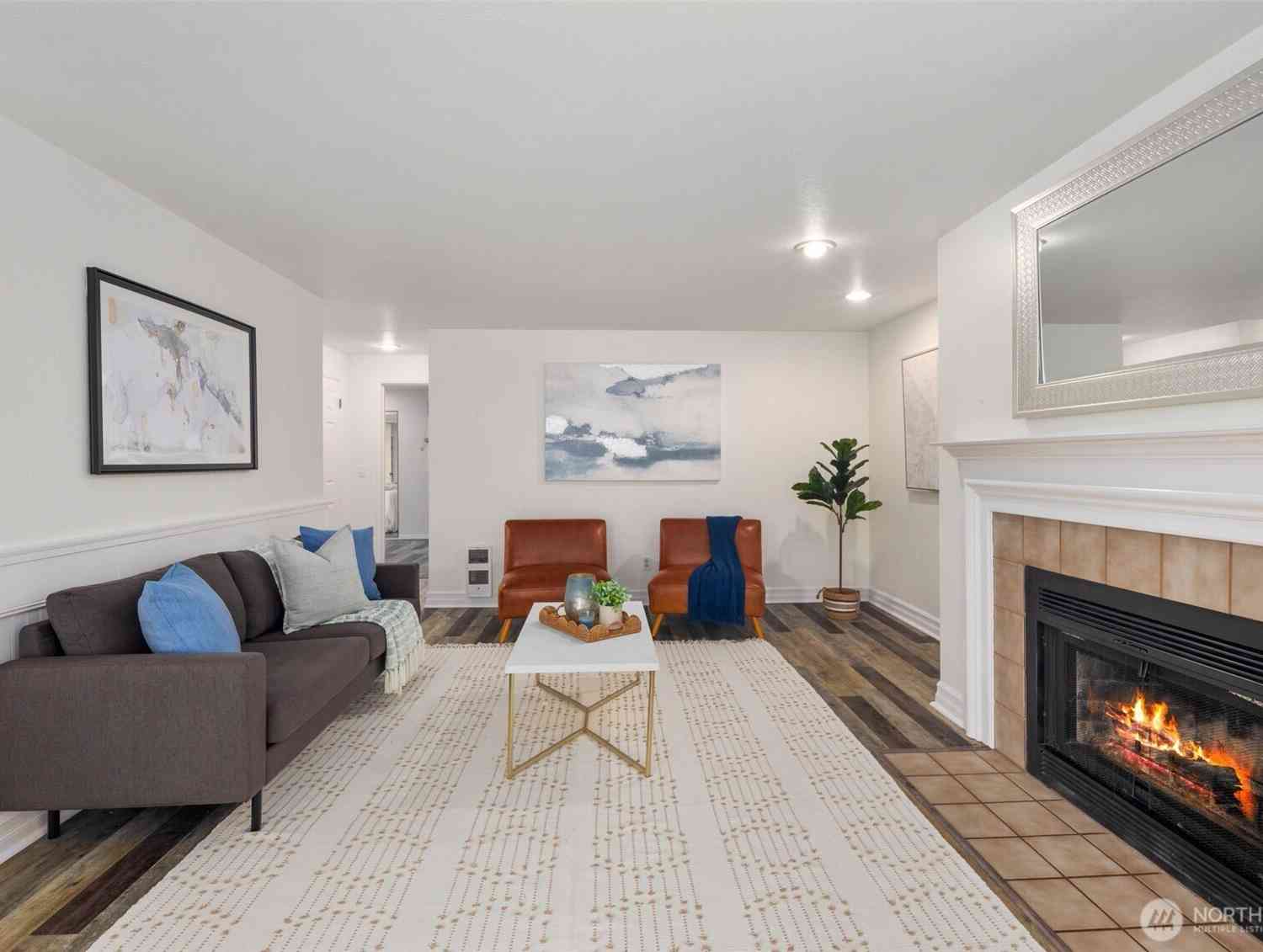 Condo For Sale - 9920 NE 119th St #107<br/> Kirkland, WA 98034