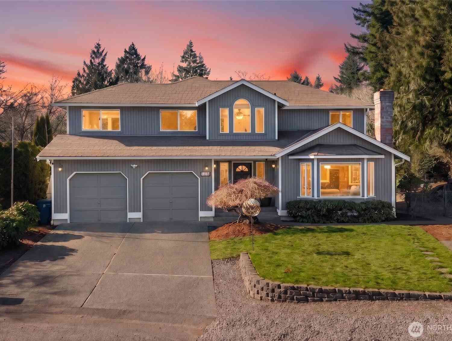 Homes For Sale - 14609 142nd Avenue<br/> Renton, WA 98059
