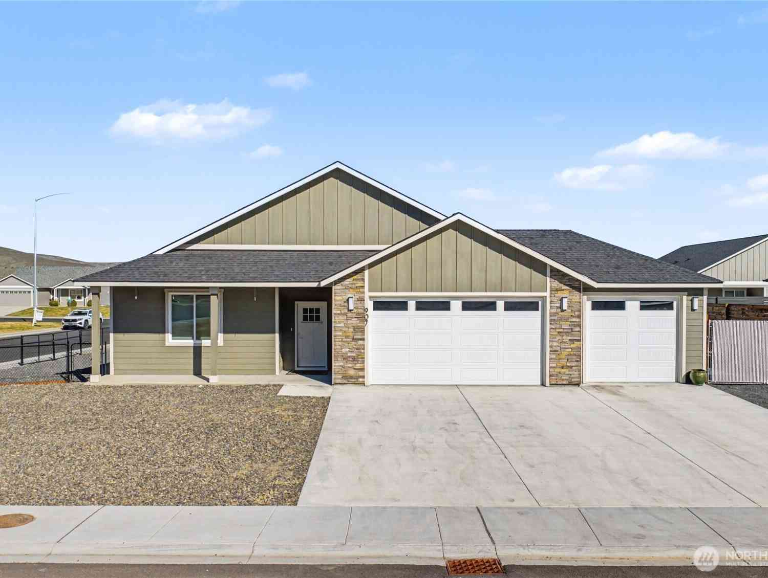 Homes For Sale - 907 NE 5th Avenue<br/> Grant County, Ephrata, WA 98823