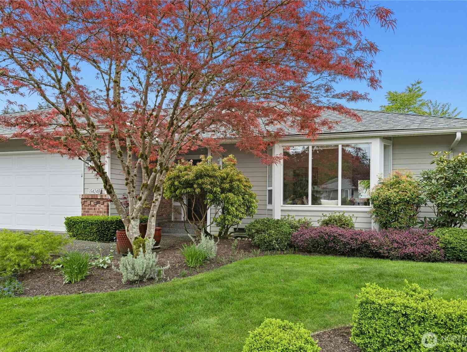 Condo For Sale - 19424 2nd Drive #B<br/> Bothell, WA 98012