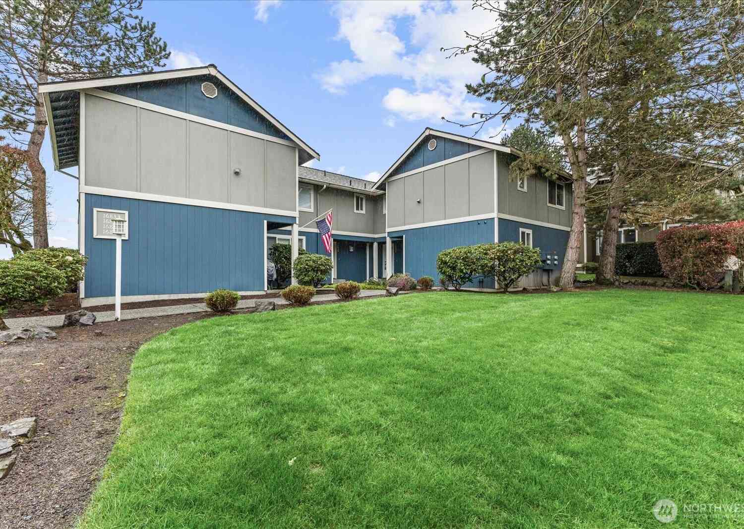 Condo For Sale - 16837 167th Avenue<br/> Monroe, WA 98272
