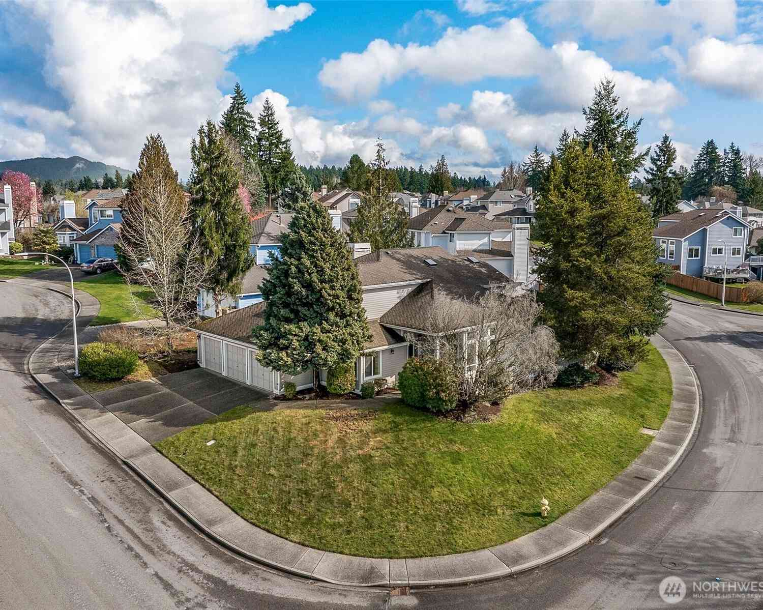 Homes For Sale - 1704 Field Place<br/> Renton, WA 98059