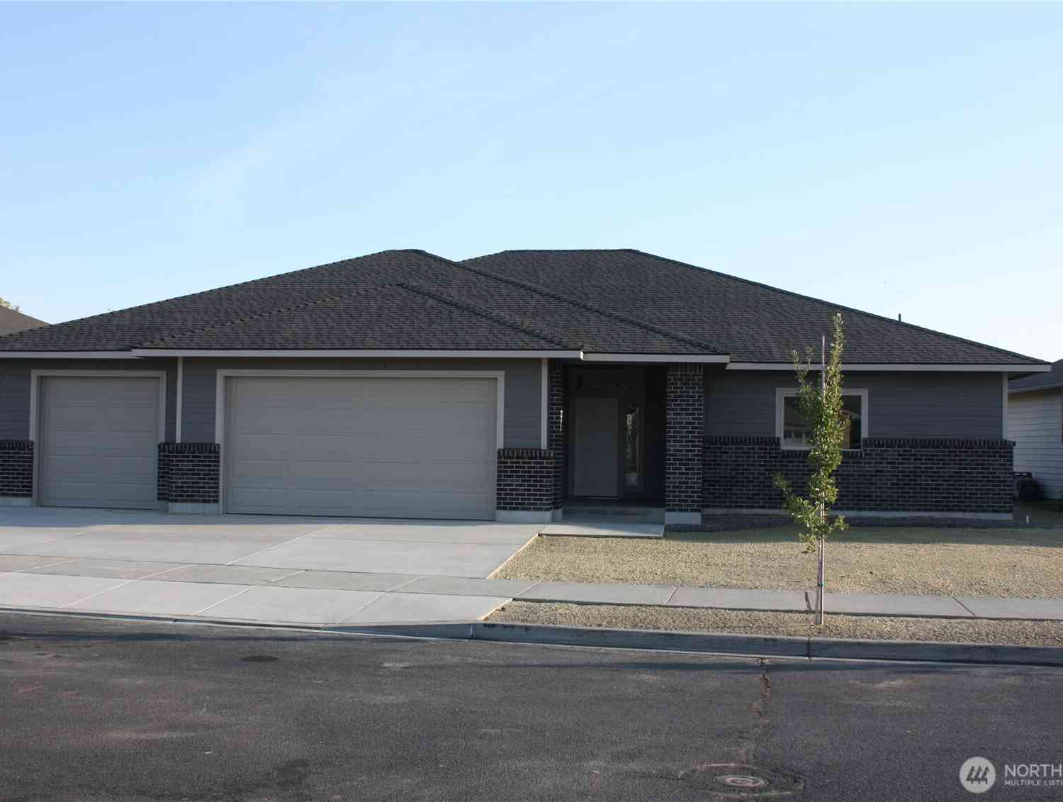 Homes For Sale - 3439 Blue Heron Lane<br/> Grant County, Moses Lake, WA 98837
